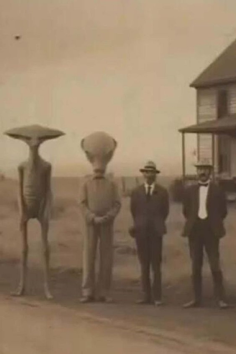 The Search for Humanoids Are Aliens Human-like The Search for Humanoids Are Aliens Human-like